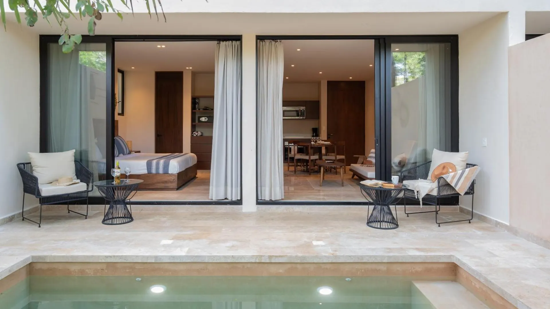 Escape To Nature, Pool, Jacuzzi, Gym & Yoga Space トゥルム アパート