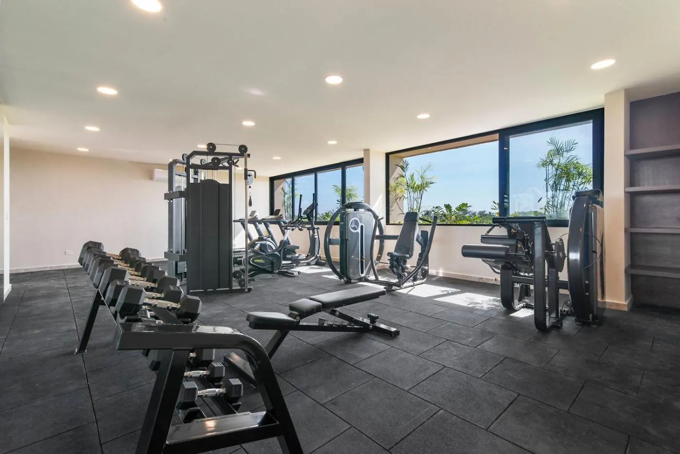 Escape To Nature, Pool, Jacuzzi, Gym & Yoga Space トゥルム