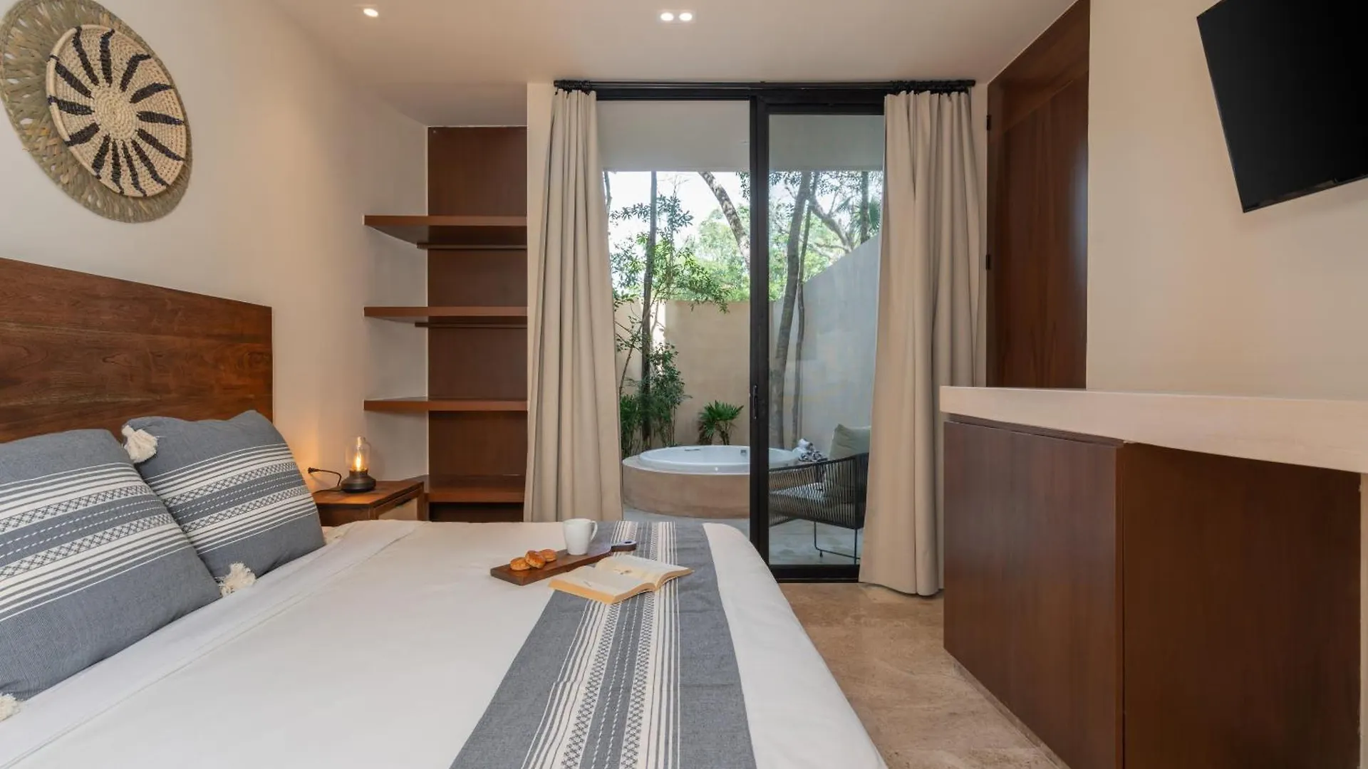 Escape To Nature, Pool, Jacuzzi, Gym & Yoga Space Tulum Pueblo 0*,  Mexico