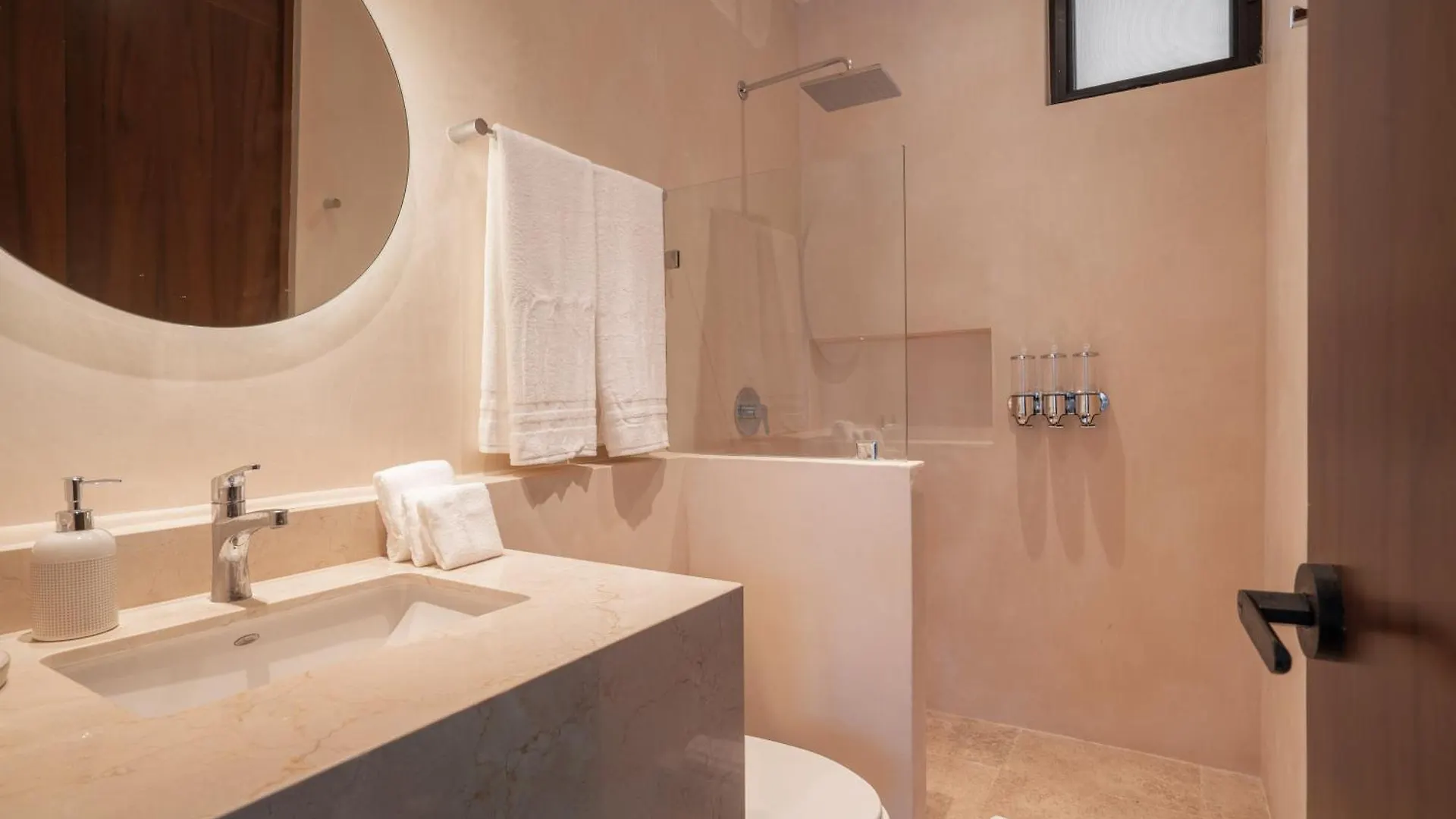 Escape To Nature, Pool, Jacuzzi, Gym & Yoga Space Tulum Pueblo