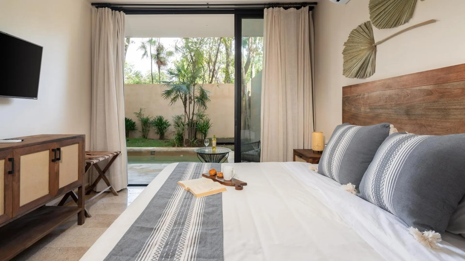 Escape To Nature, Pool, Jacuzzi, Gym & Yoga Space Tulum Pueblo Appartement