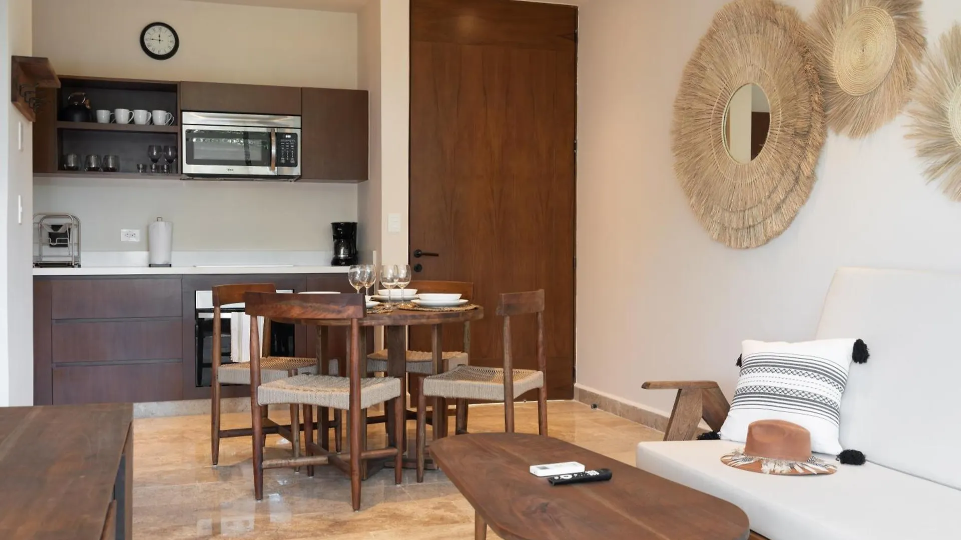 Escape To Nature, Pool, Jacuzzi, Gym & Yoga Space Tulum Pueblo Appartement